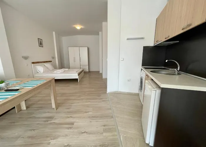 - By Flat Mаnаger Apartman *